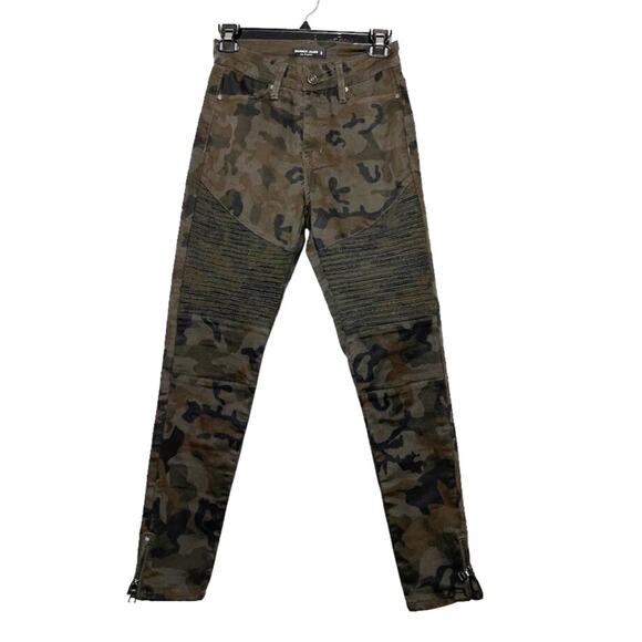 Camouflaged High Waist Pants Ladies Size 3 Skinny Leg Camo Textured Ankle Zip - Picture 1 of 12
